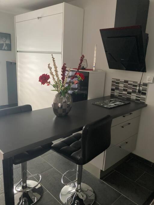 Apartamento Magnifique Studio Tout Equipe Classe 2 Etoiles Saint-Leu Exterior foto